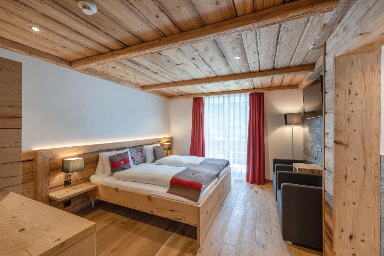 Hotel Crusch Alba Swiss Lodge Zernez Bagian luar foto