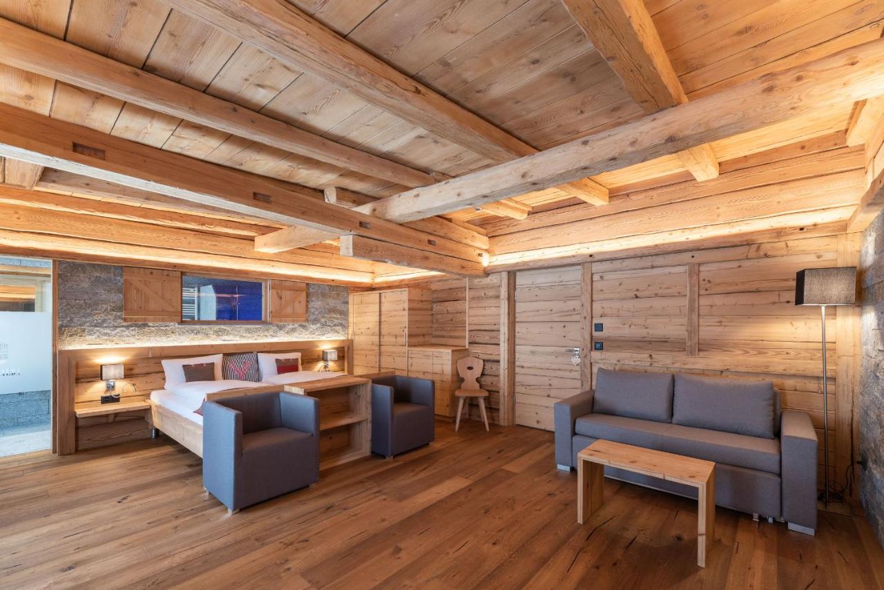 Hotel Crusch Alba Swiss Lodge Zernez Bagian luar foto