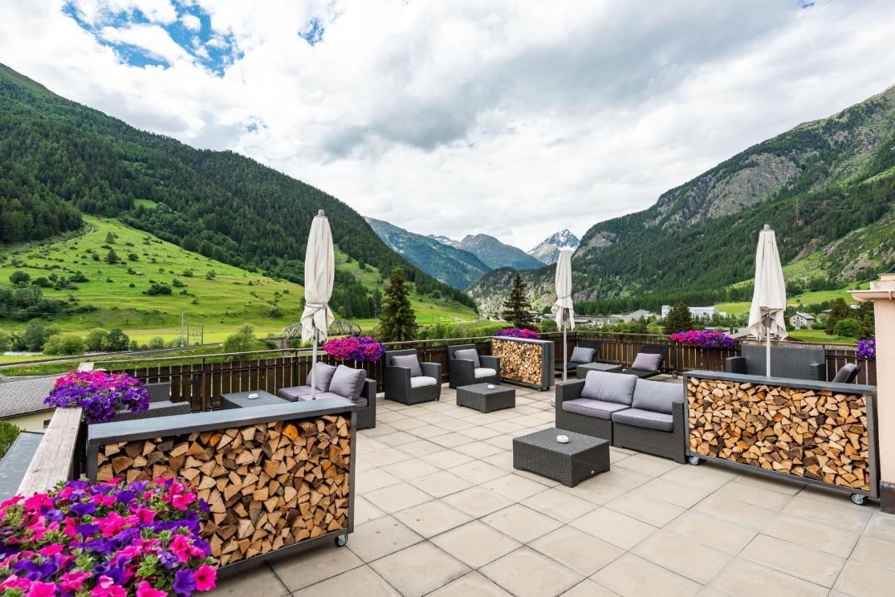 Hotel Crusch Alba Swiss Lodge Zernez Bagian luar foto