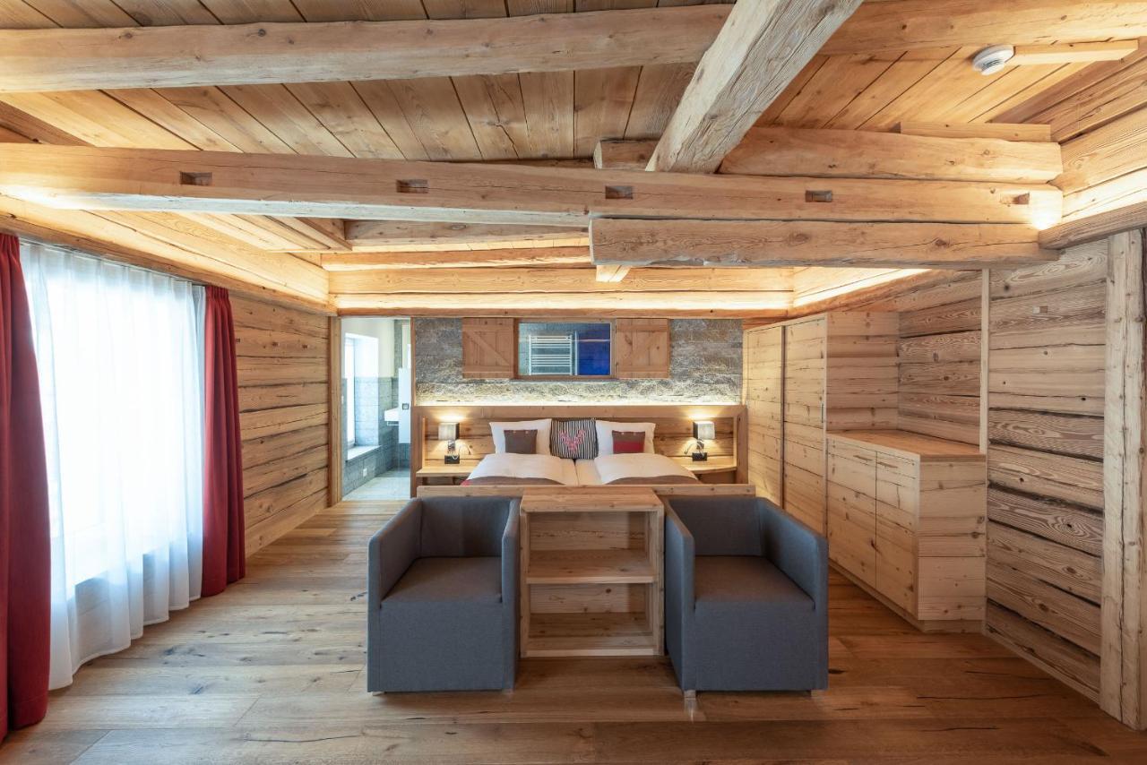 Hotel Crusch Alba Swiss Lodge Zernez Bagian luar foto