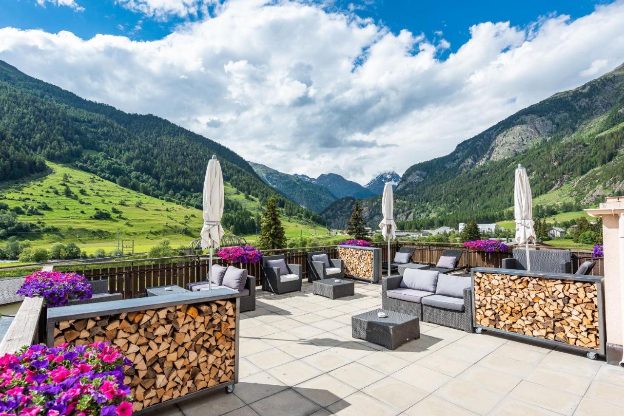 Hotel Crusch Alba Swiss Lodge Zernez Bagian luar foto