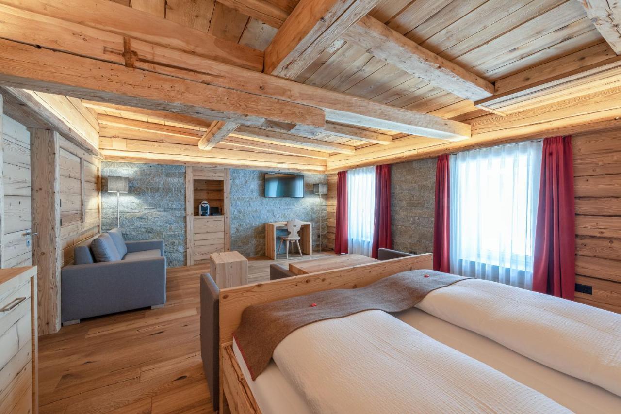 Hotel Crusch Alba Swiss Lodge Zernez Bagian luar foto